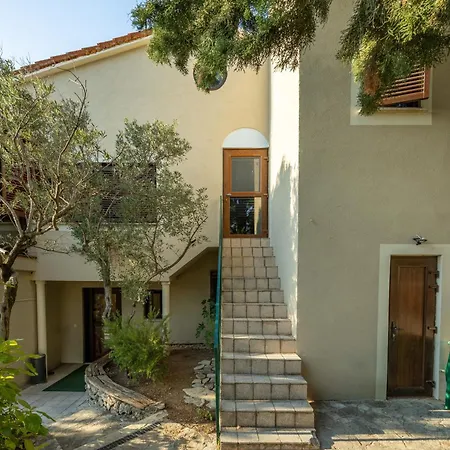 My Dalmatia - Slanica With Private Parking * Murter