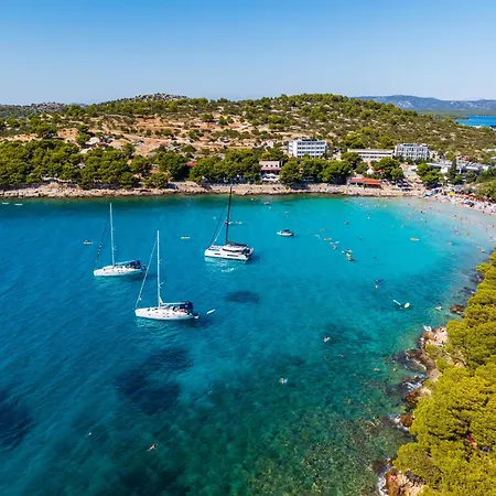 My Dalmatia - Slanica With Private Parking * Murter