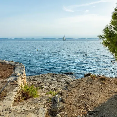 My Dalmatia - Slanica With Private Parking
