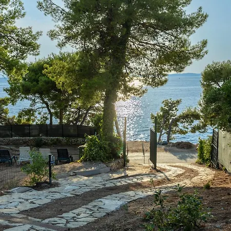 Apartment My Dalmatia - Slanica With Private Parking